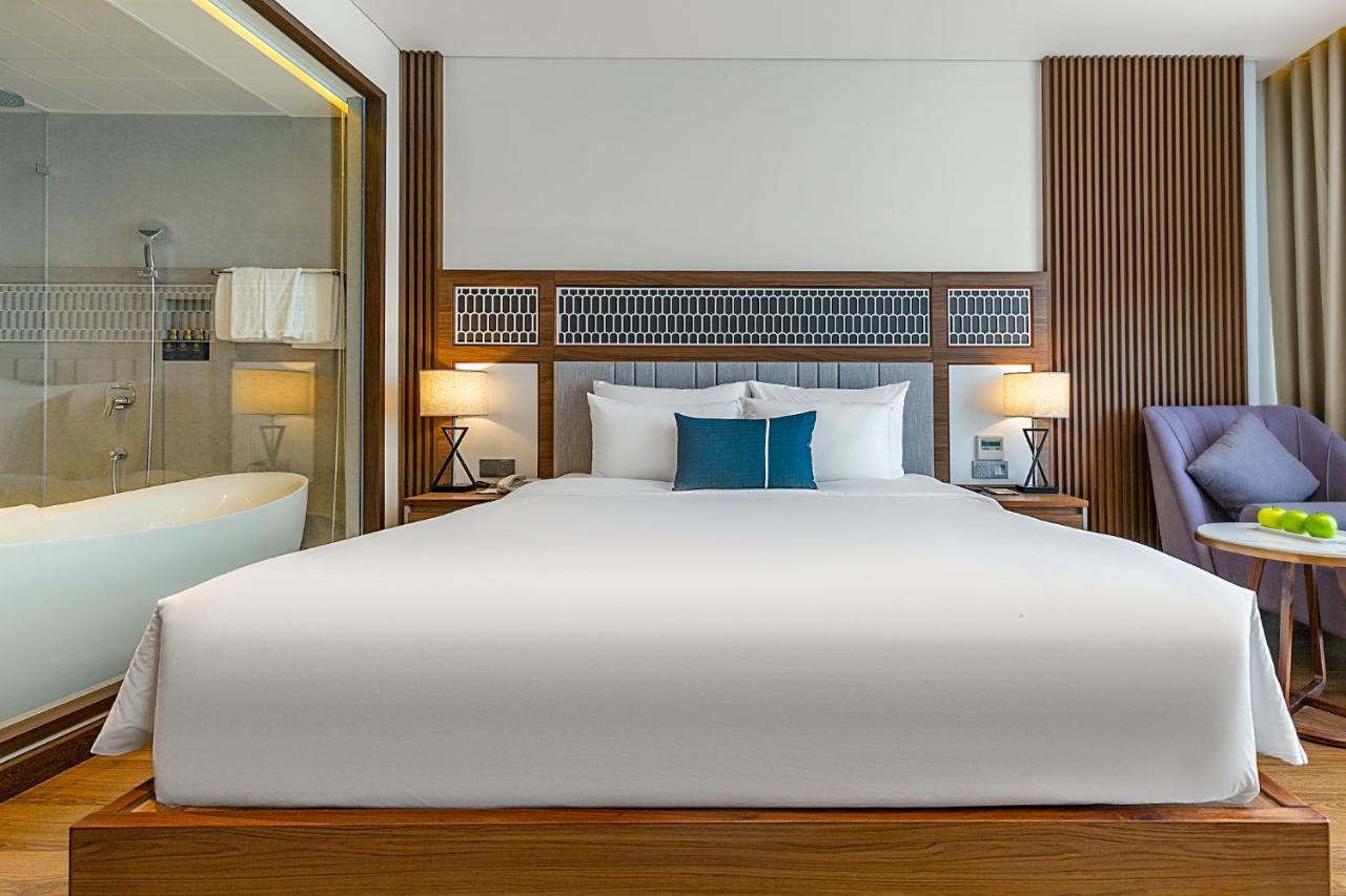 Peninsula Hotel Danang Экстерьер фото